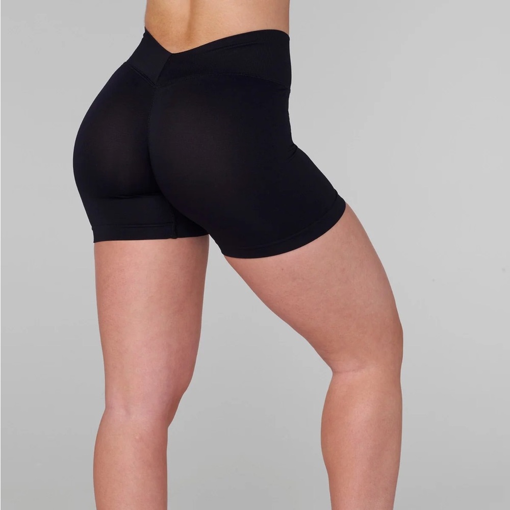 YoungLA lift Seamless Shorts